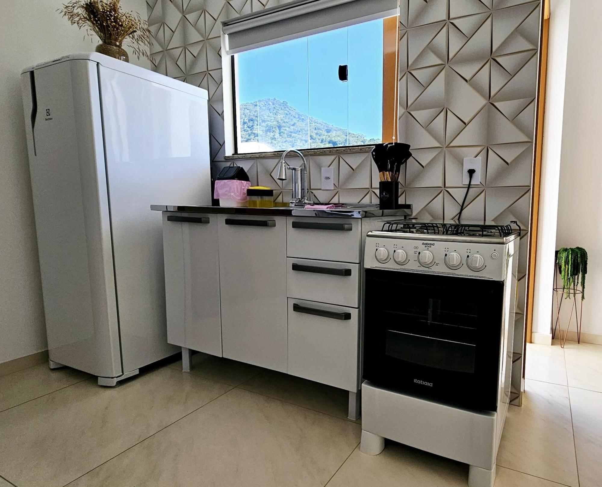 Cantinho Na Serra - Apartamento サンタ・マリア・マダレナ エクステリア 写真
